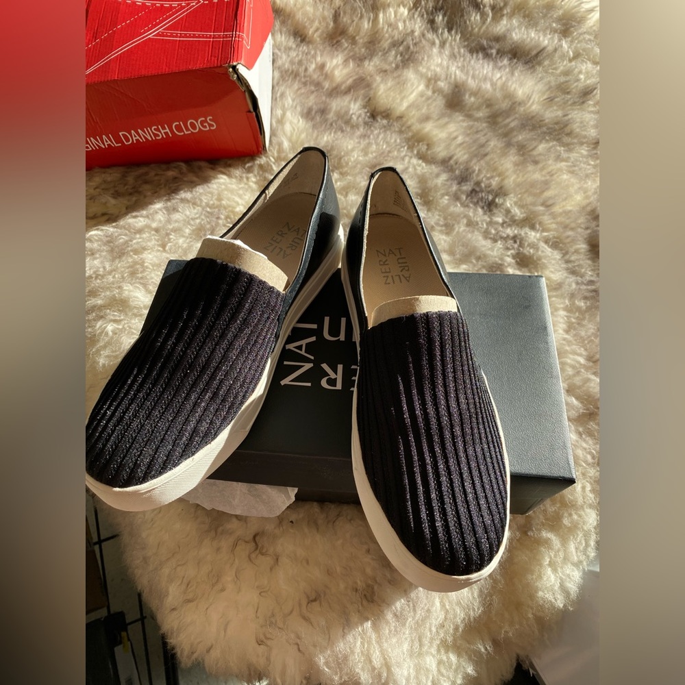 Naturalizer Womens Brogan Slip On Lifestyle Fashion Sneakers